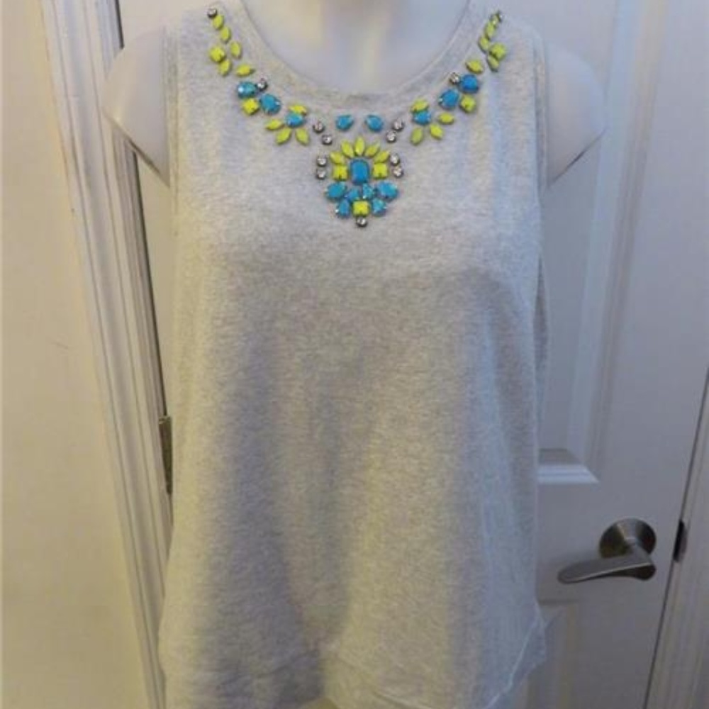 BOUNDARY GRAY SLEEVELESS TOP W/BEJEWELED L